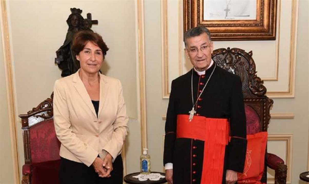 السفيرة الفرنسية من بكركي: عرضنا الجهود المبذولة للخروج من الازمة