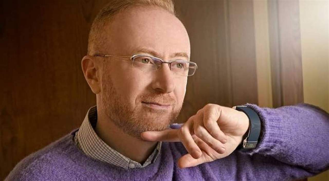 مصطفى الخاني يستذكر اول لقاء له مع عابد فهد والاخير يرد : يا حبيب القلب