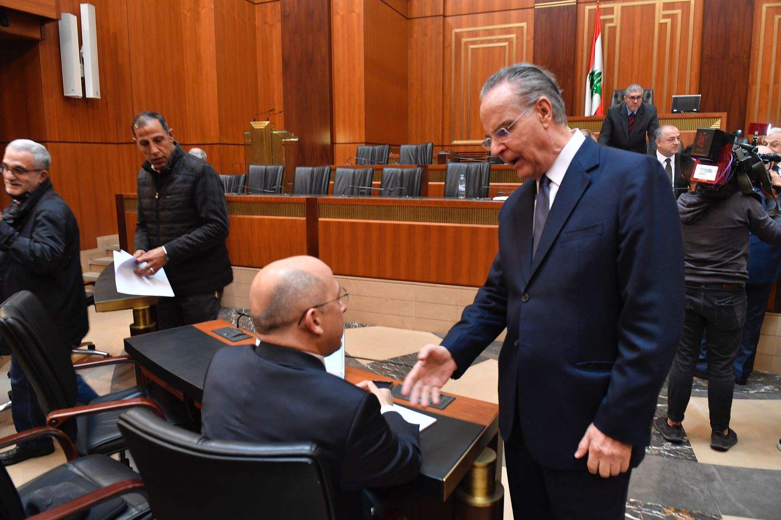 معلومات "الجديد" تكشف عما يحصل داخل جلسة اللجان النيابية المشتركة 