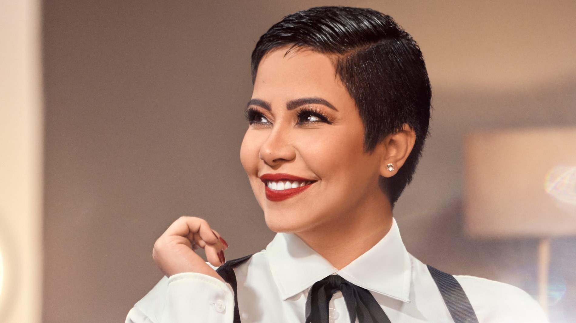 تقليد شيرين عبد الوهاب في برنامج خليجي يغضب مدير أعمالها: دي قلة أدب!