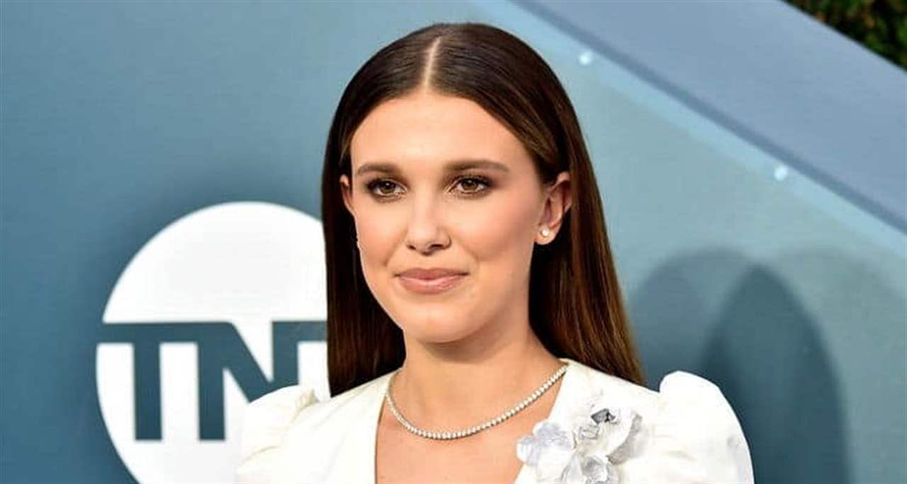 ميلي بوبي براون تعلن خطوبتها من فنان شهير