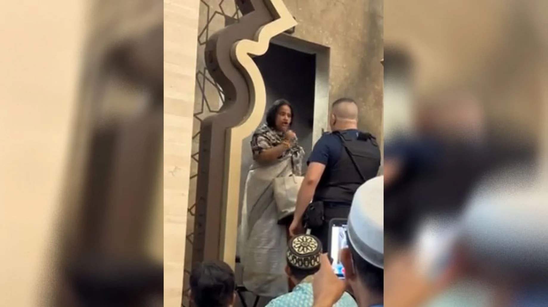 بالفيديو ـ هندوسية تقتحم مسجدًا أثناء صلاة عيد الفطر في الولايات المتحدة