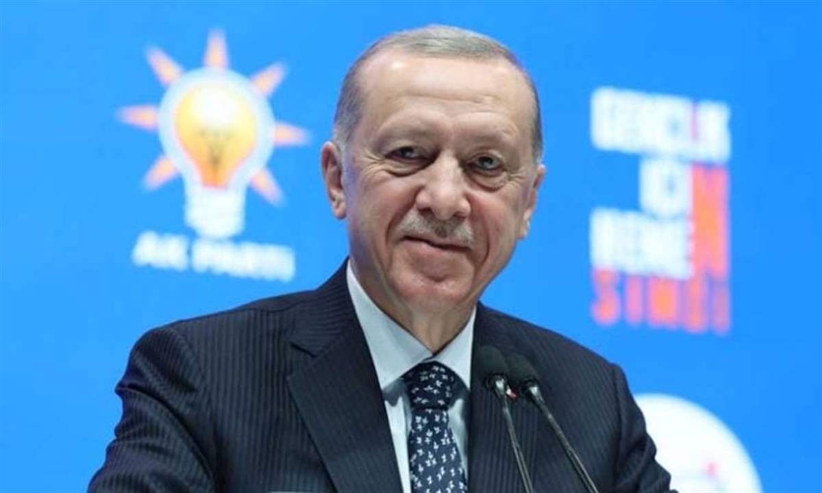 بالفيديو - أردوغان يقطع مقابلة على الهواء بسبب إصابته بوعكة