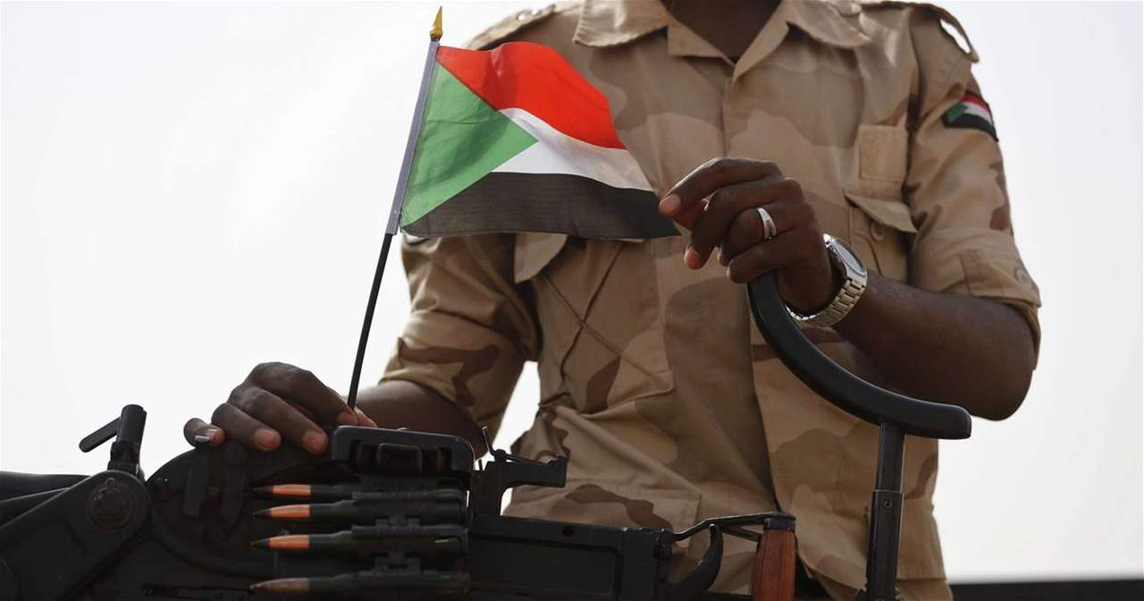     الجيش السوداني: الوضع مستقر في الخرطوم والأيام القادمة ستشهد "انفراجًا كبيرًا"
