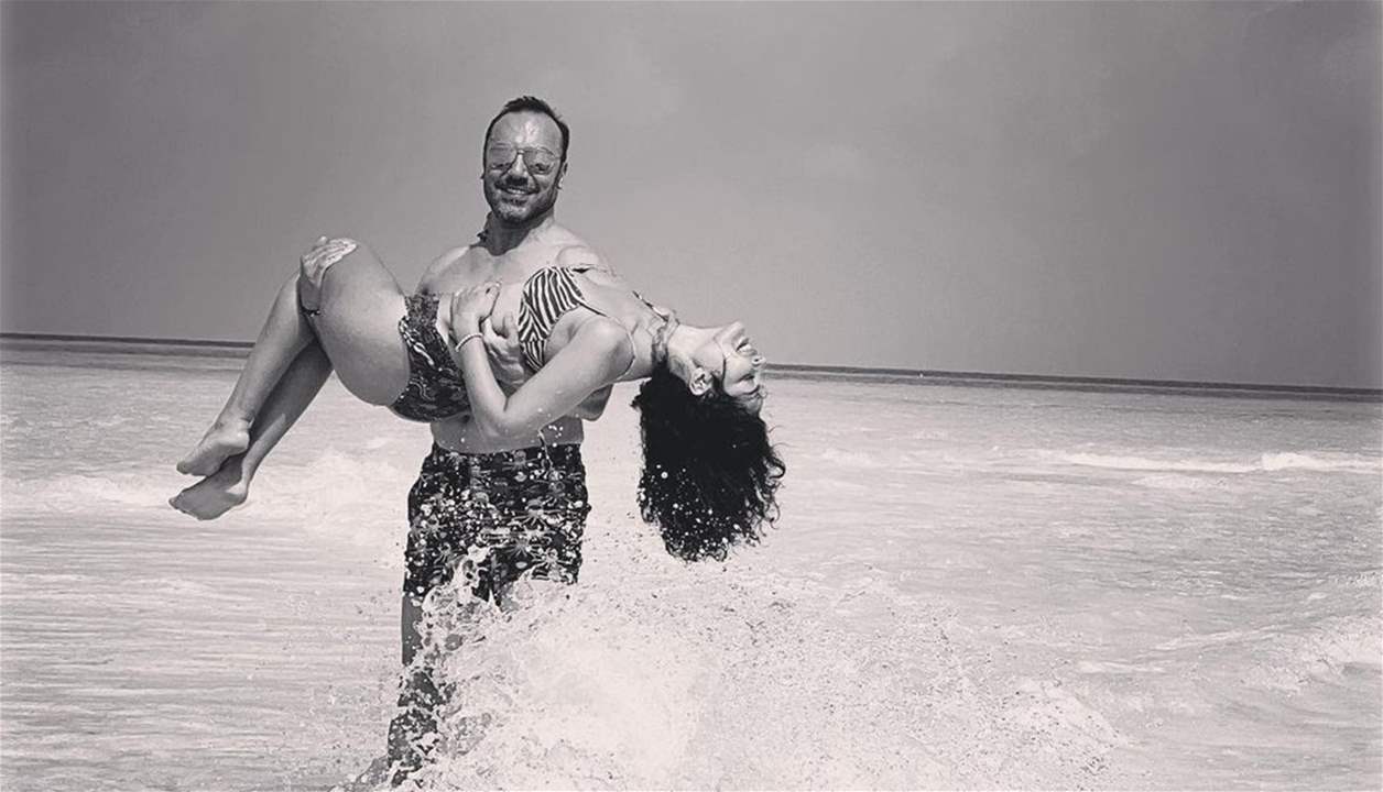 نادين نسيب نجيم ردا على منتقدي صورها مع خطيبها: عايشين على كوكب آخر