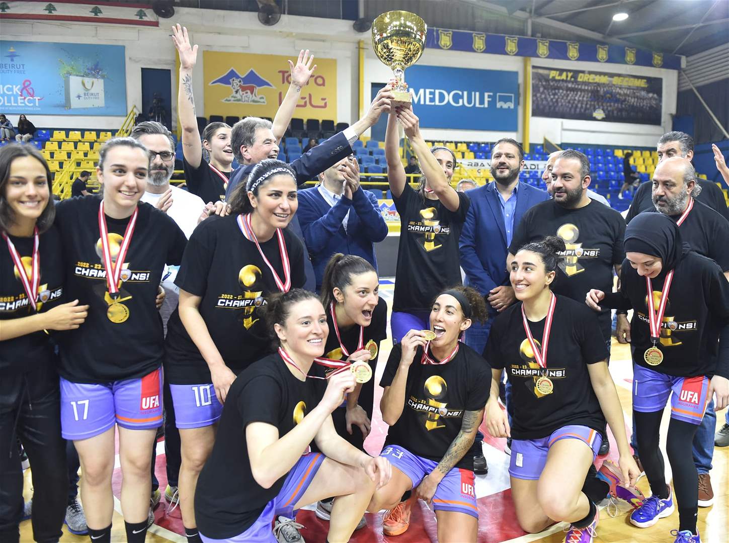 نادي بيروت فيرست كلوب بطلاً لدوري السيدات 