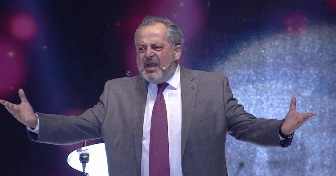 أسعد رشدان يعتزل لبنان: اتخذت قرار الرحيل!