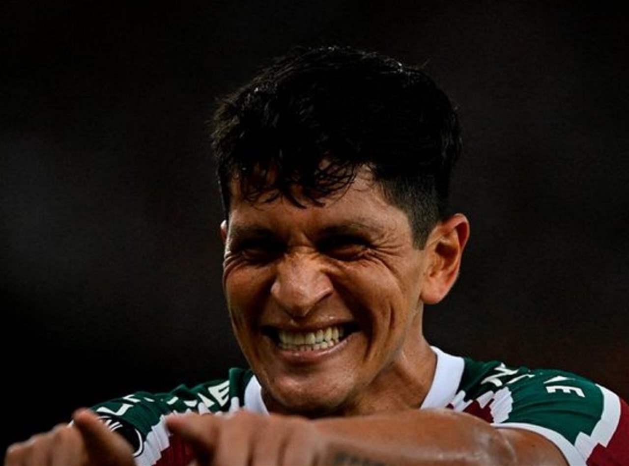 فيديو - نجمٌ ارجنتيني يقود فريقه البرازيلي لاكتساح ضيفه الارجنتيني