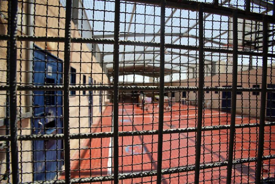 ردًا على اغتيال خضر عدنان.. الأسرى الإداريون في سجون الاحتلال يقررون خوض إضراب مفتوح عن الطعام