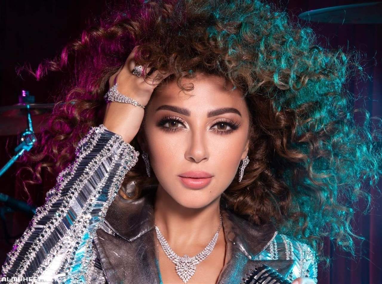 ميريام فارس تشعل الأجواء في الأردن ومعجبة تشاركها بوصلة رقص