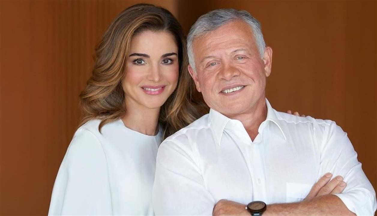 الملكة رانيا تحتفل بتخرّج الأميرة سلمى وصورة مؤثرة بين الأب وابنته