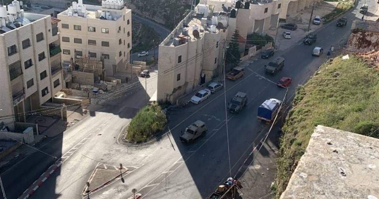 مواجهات بين الفلسطينيين وقوات الاحتلال خلال اقتحامها البلدة القديمة في نابلس