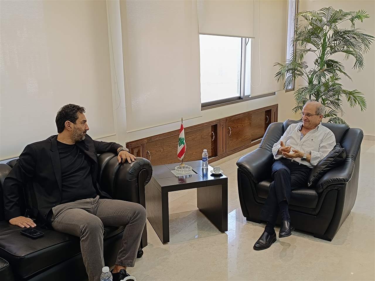 كلاس استقبل الصادق وبحثا شؤون المنشآت الرياضية