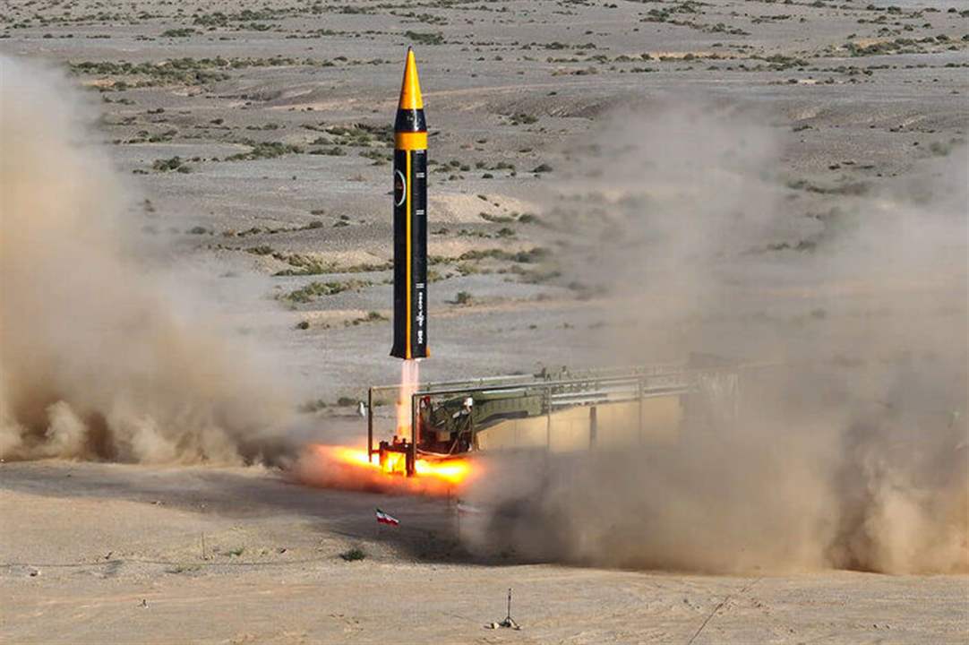 إيران تكشف عن صاروخ باليستي جديد &quot;خيبر&quot; ..مداه يصل الى 2000 كيلومتر