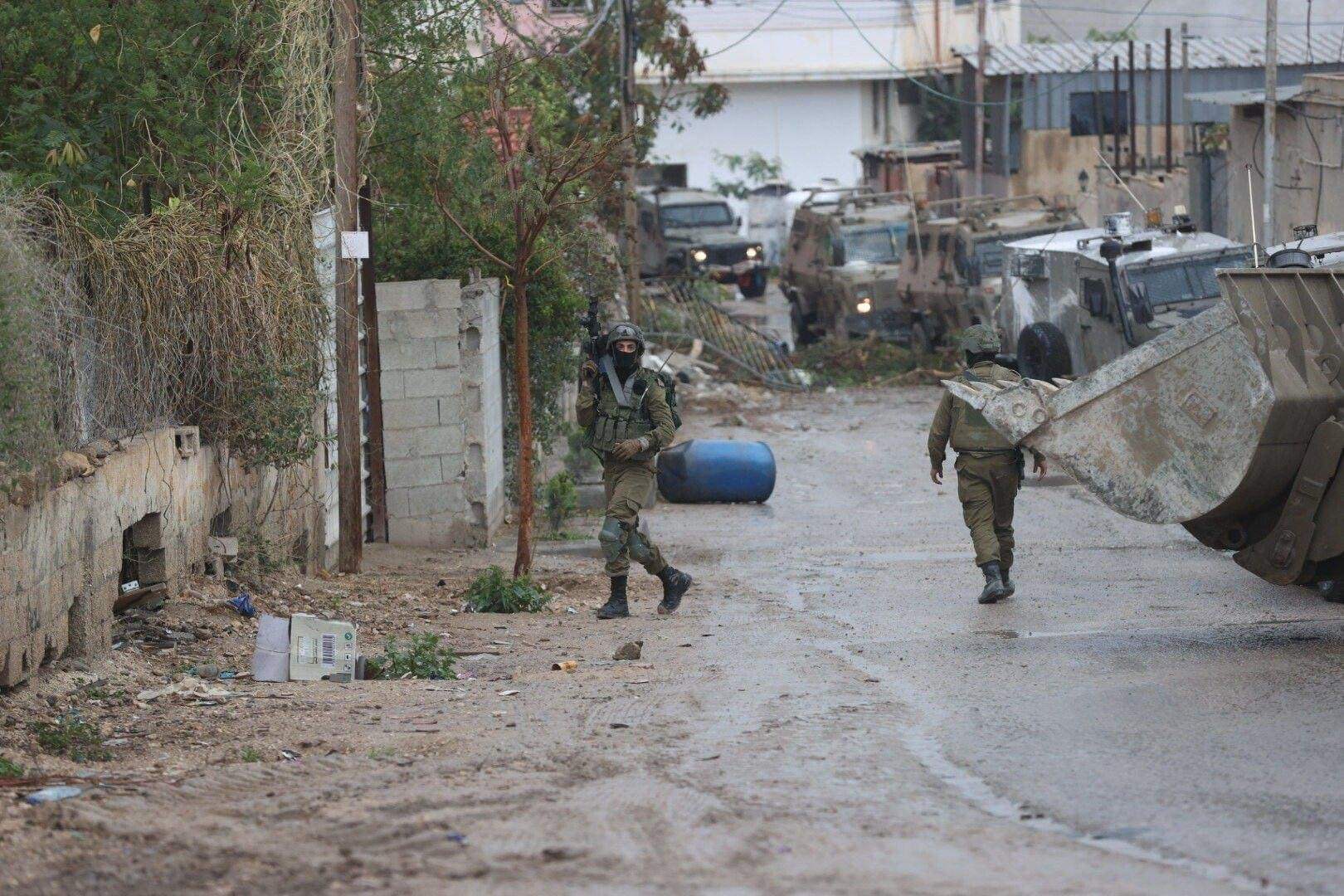 إصابة 13فلسطينياً بالرصاص واعتقال آخرين خلال اقتحام قوات الاحتلال مخيم عقبة جبر جنوب اريحا