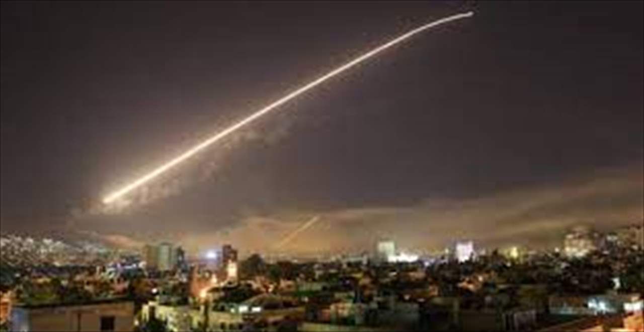 عدوان إسرائيلي يستهدف محيط دمشق .. والدفاعات الجوية السورية تتصدى 