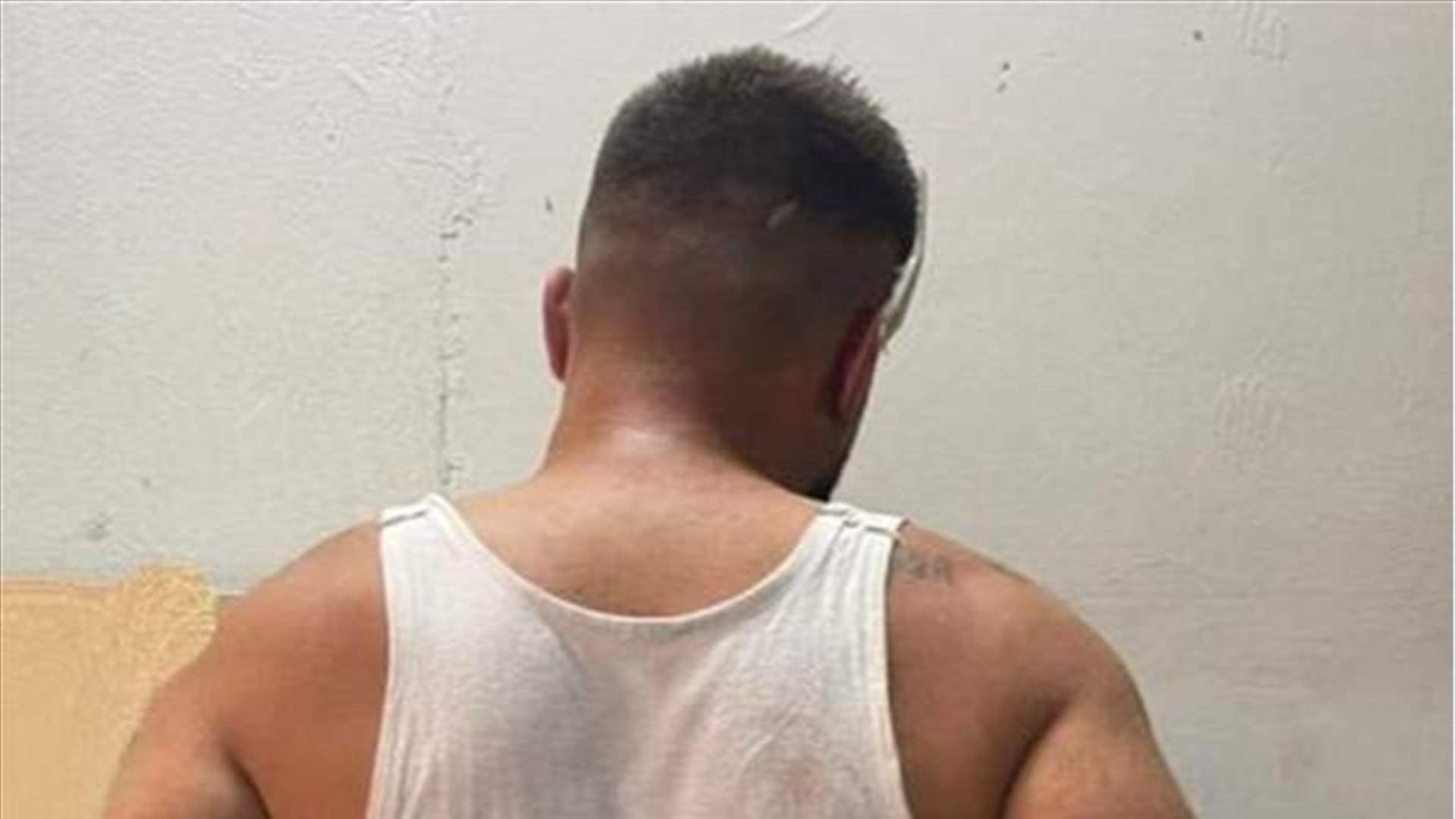 توقيف شخص في طرابلس لتهجّمه على مدير معهد محاولا شهر مسدّسه بوجهه