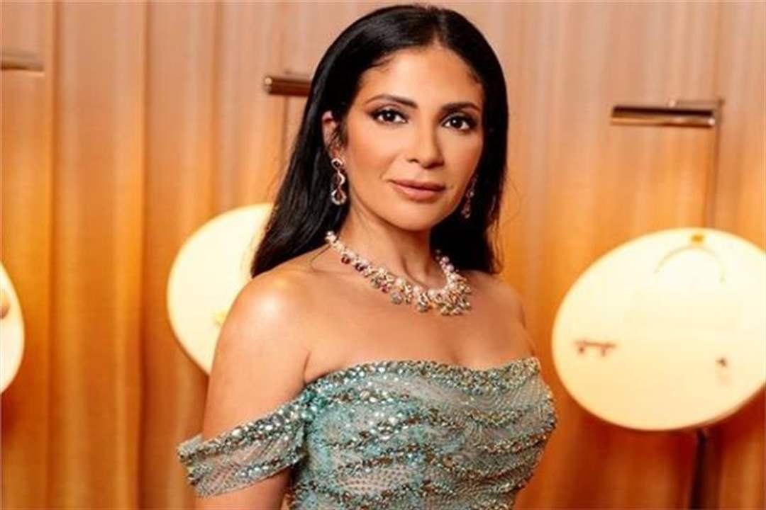 منى زكي تكشف عن اسم الفنان المفضل لها بعد أحمد زكي
