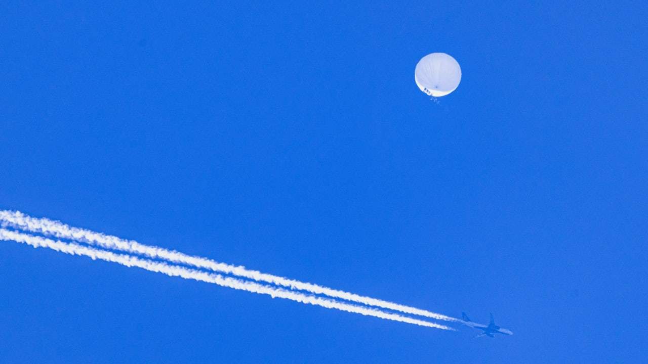 في أول لقاء منذ حادثة المنطاد.. أميركا تعلن عن لقاء "استخباري" في الصين 