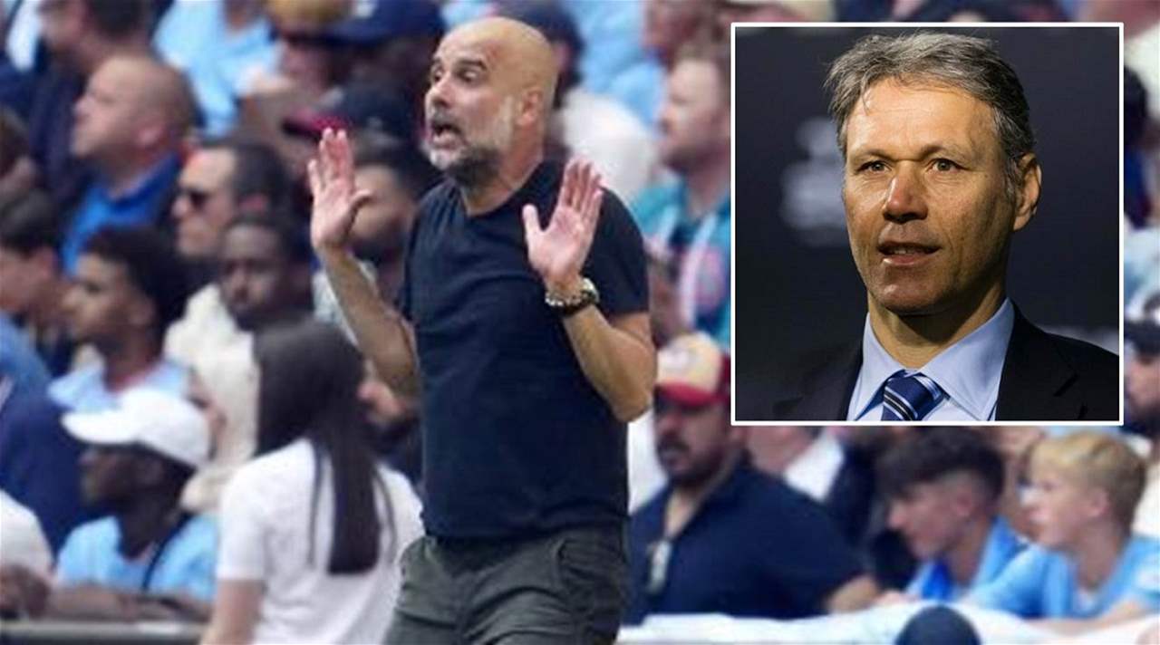 رغم فوز السيتي على اليونايتد .. فان باستن يهاجم بيب جوارديولا