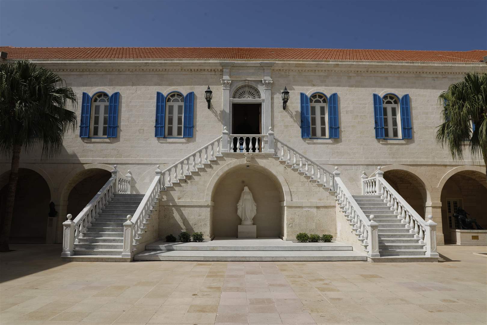 مكتب بكركي: البطريرك الراعي أوفد أمس المطران بولس عبدالساتر للقاء السيد نصرالله 