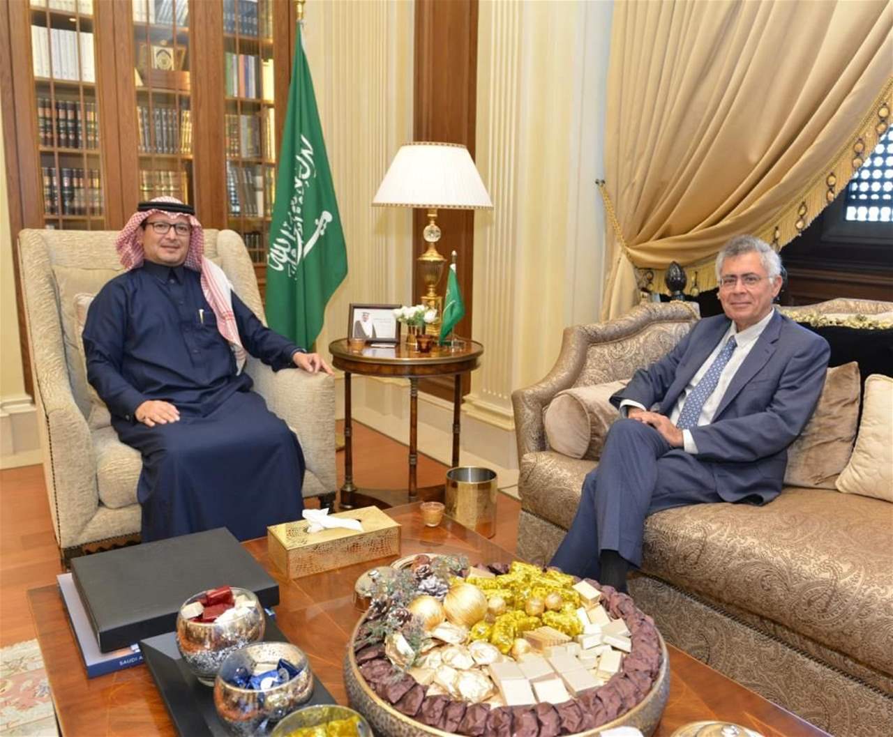 السفير السعودي وليد بخاري يستقبل السفير البرازيلي 