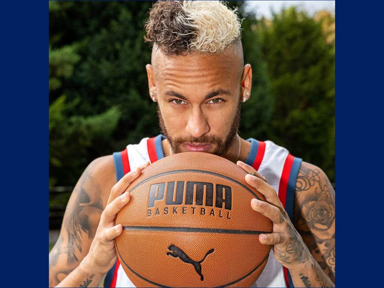 فيديو - نيمار يُنافس جيمي باتلر في كرة السلة