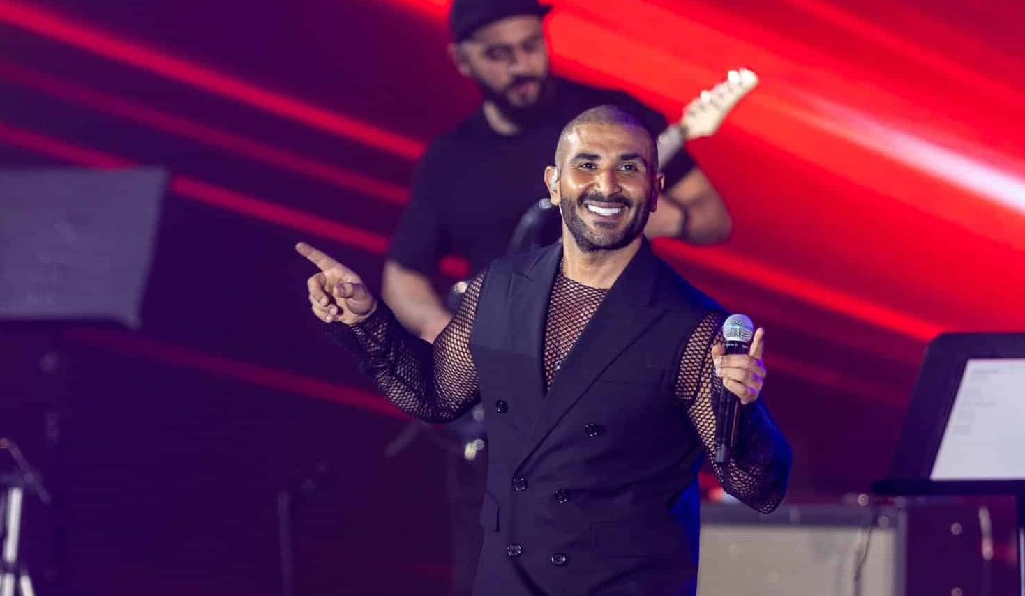 أحمد سعد يسخر من عمرو مصطفى : "احنا قصرنا معاك في حاجة"