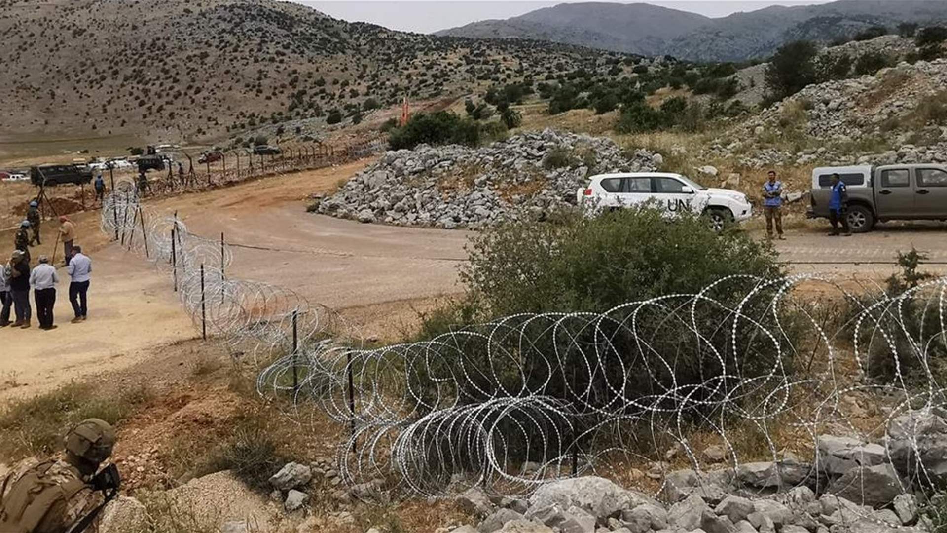 قوات الإحتلال تعتدي بالقنابل الغازية على أهالي كفرشوبا والعرقوب 