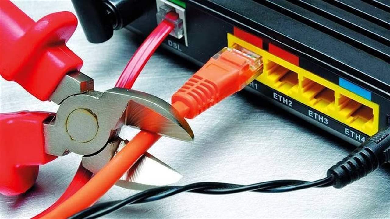 مجموعة إندونيسية تطالب بقطع الإنترنت عنها لتحصين أفرادها من سلبيات العالم الافتراضي !