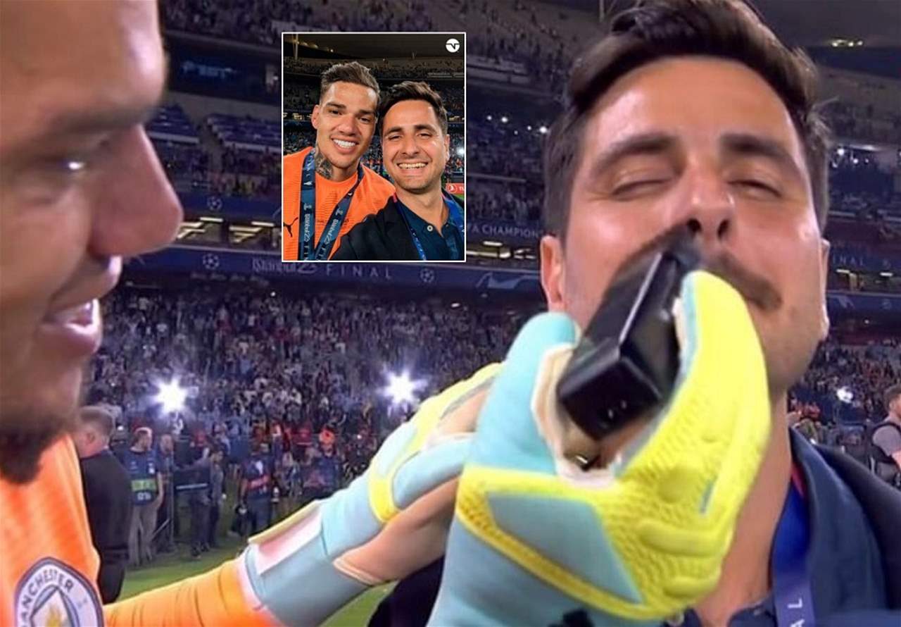 إعلامي برازيلي يخسر الرهان مع إيدرسون .. ويحلق شاربه