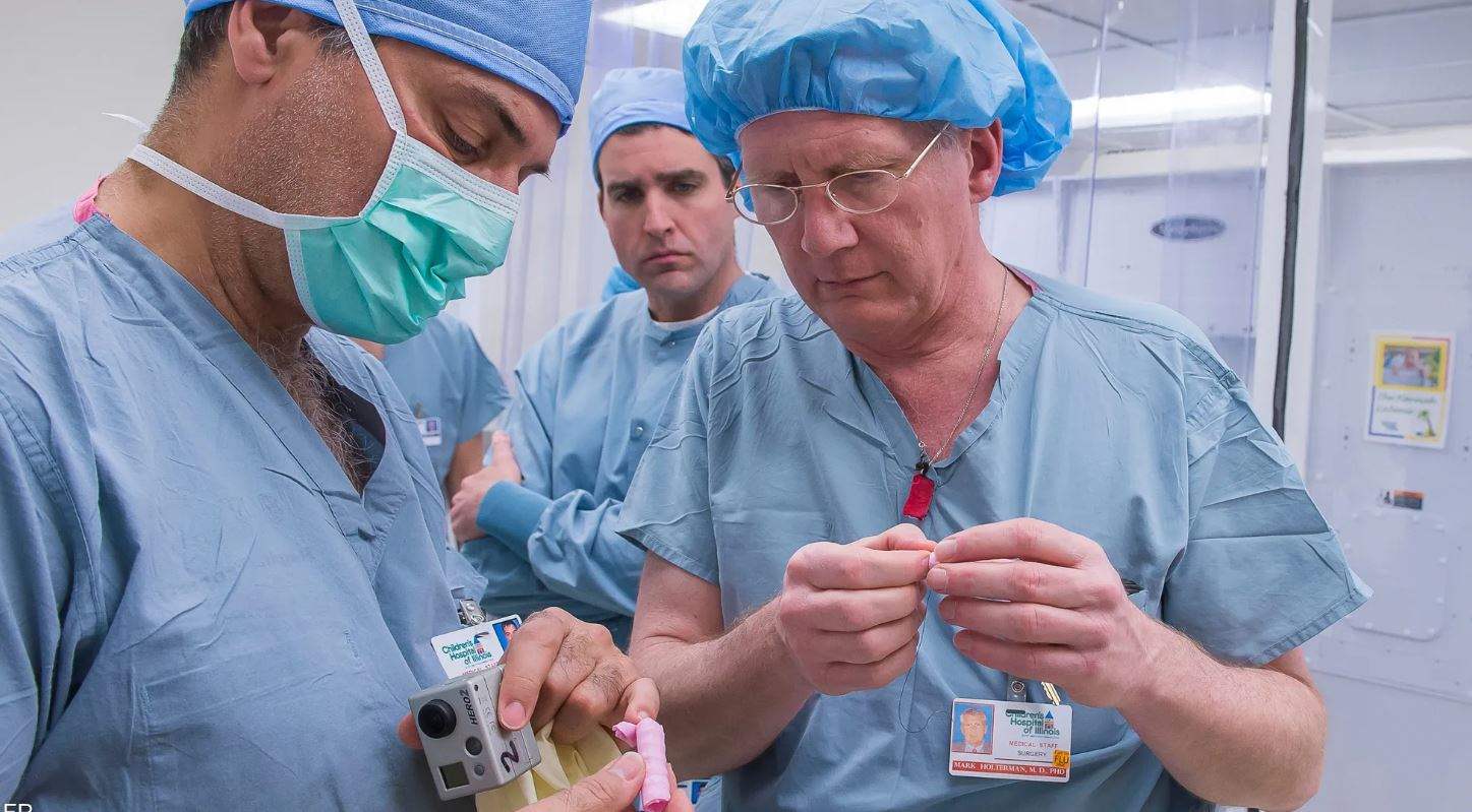 المحكمة تحدد عقوبة "طبيب الجراحات الفاشلة"