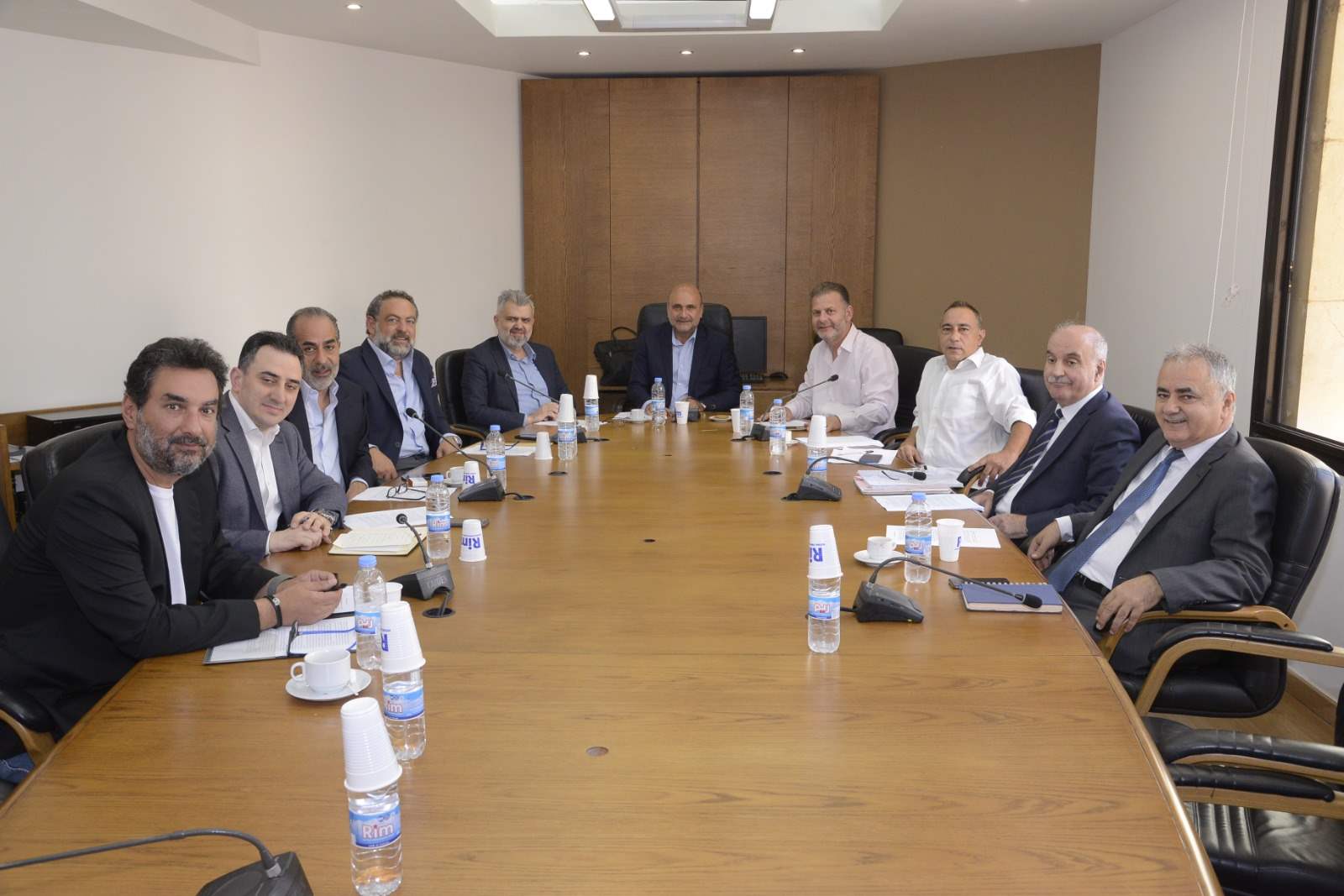 لجنة الشباب والرياضة تناقش آلية تفعيل وتشغيل المنشآت الرياضية