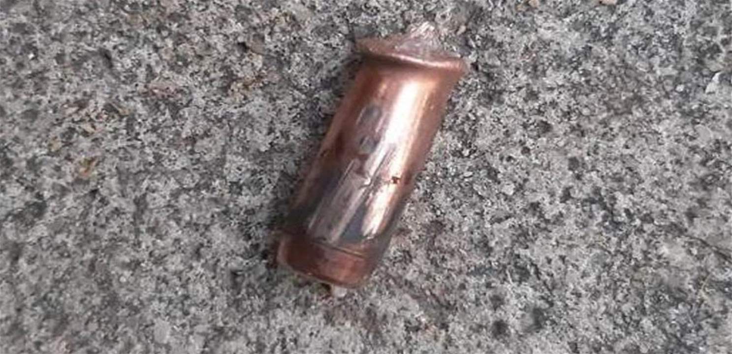 الوكالة الوطنية: رصاصة طائشة تصيب سيارة القاضي الشرتوني 