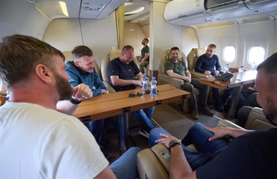 زيلينسكي يعلن عودته إلى بلاده من تركيا برفقة أسرى