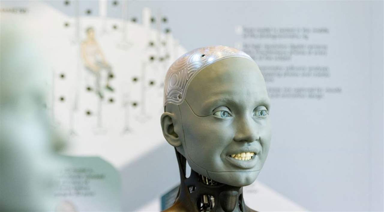 روبوتات تفاجئ البشر وتؤكد قدرتها على حكم العالم بطريقة أفضل منهم