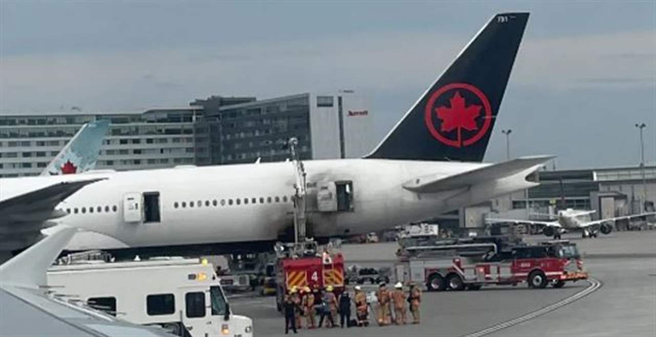 فيديو.. سيارة تحترق تحت طائرة بمطار مونتريال