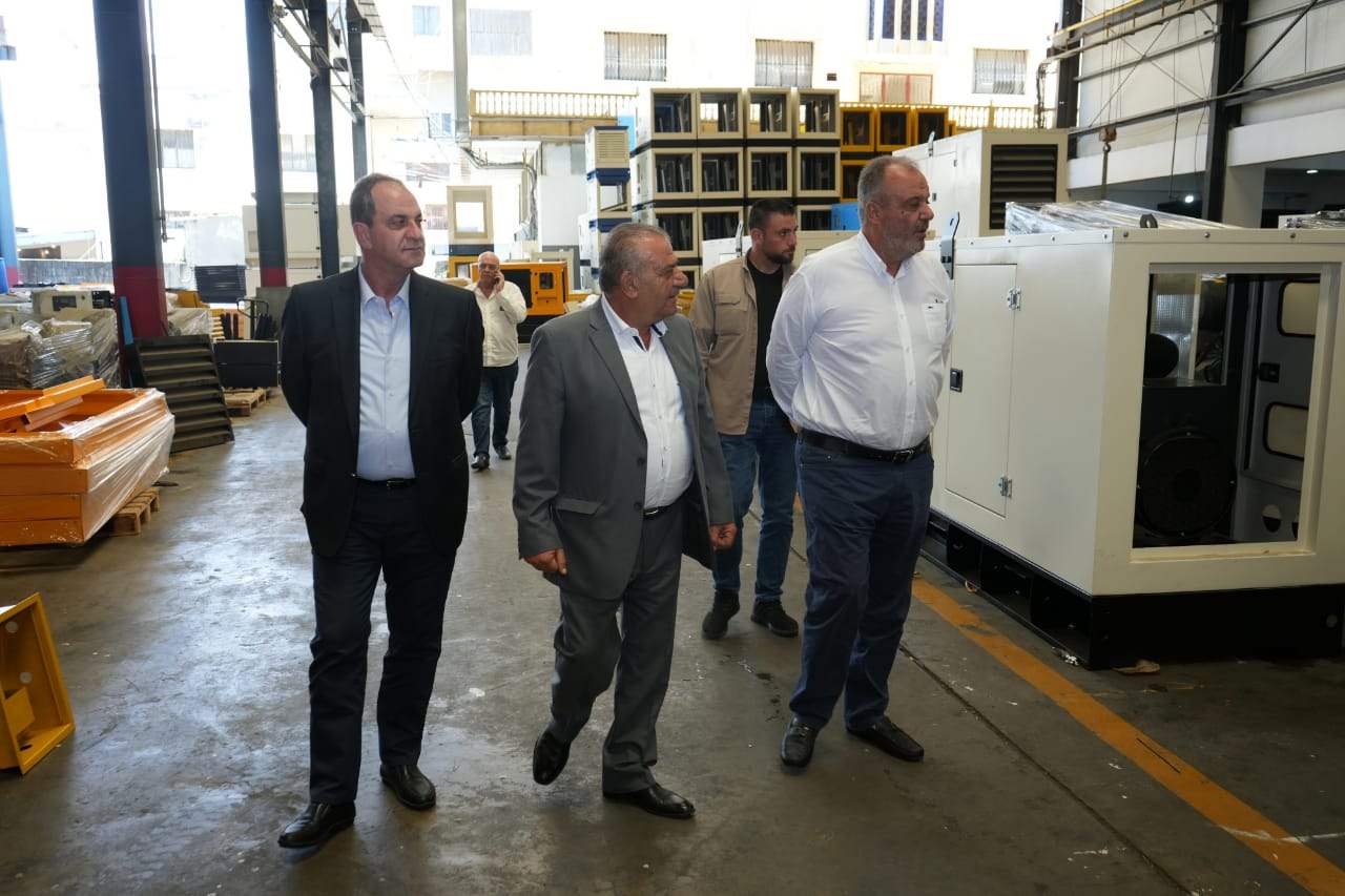 بوشكيان:" للالتزام بالمواصفات والدقة في التسليم"