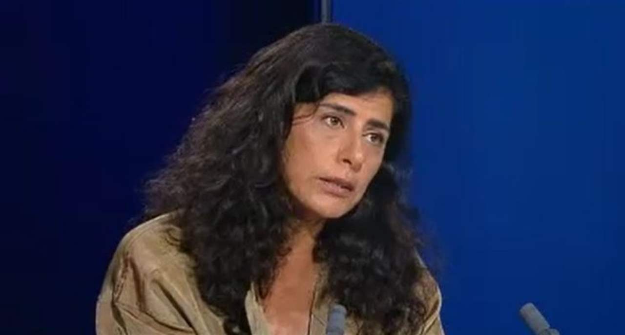 الحزب الشيوعي يدين توقيف المناضلة سهى بشارة في مطار اثينا: سابقة خطيرة تشكل اعتداء صارخا على بطلة وطنية لبنانية