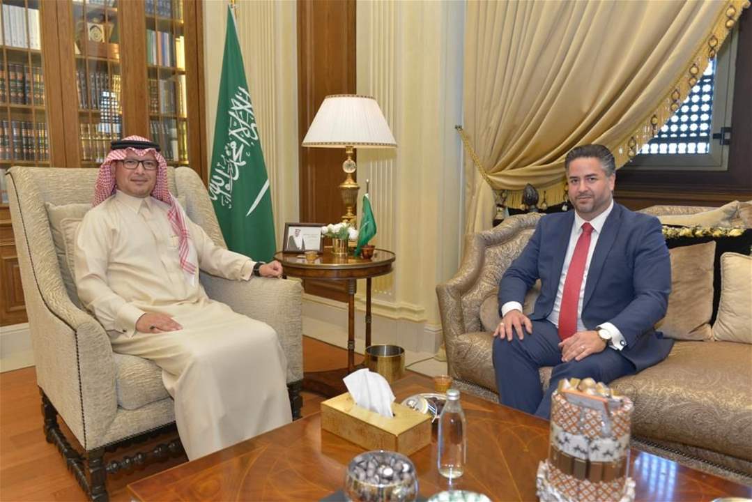 السفير السعودي وليد بخاري يستقبل وزير الاقتصاد في حكومة تصريف الأعمال أمين سلام 