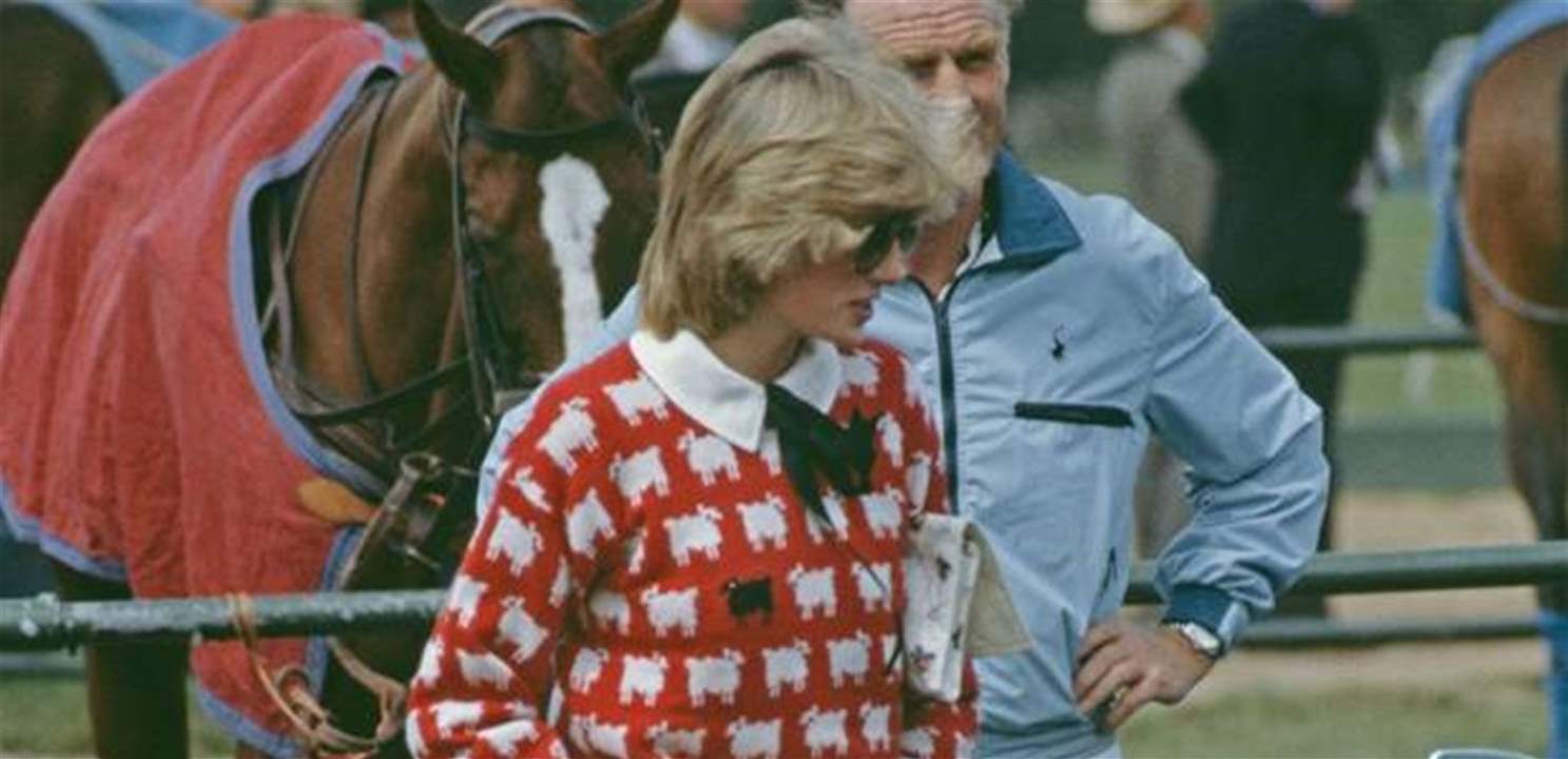 عرض سترة "الخروف الأسود" للأميرة الراحلة ديانا للبيع في المزاد