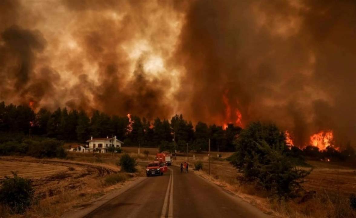  إجلاء عشرات الآلاف من جزيرة رودس اليونانية بسبب الحرائق