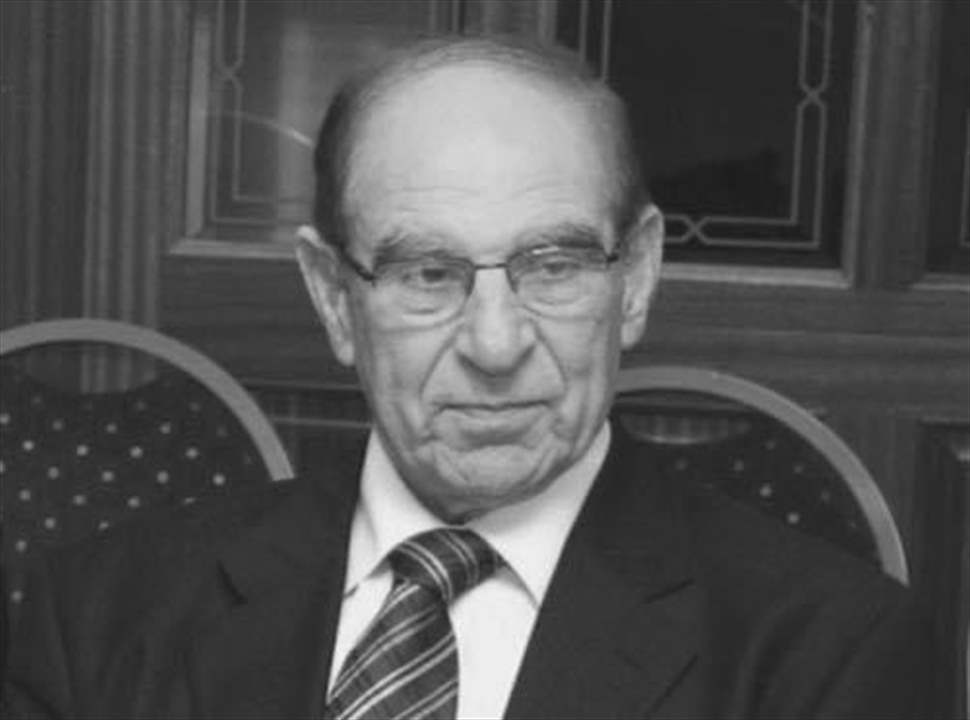 كرامي وتيار الكرامة نعيا الوزير السابق أحمد منقارة