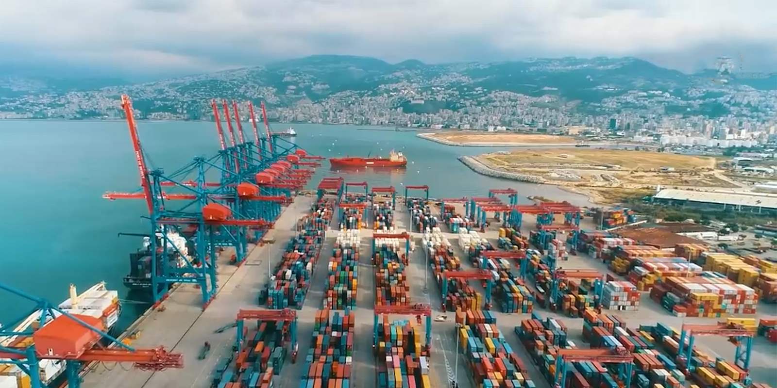 شحنة الأمونيوم .. من الذي أمر بإتلاف البضاعة ؟ 