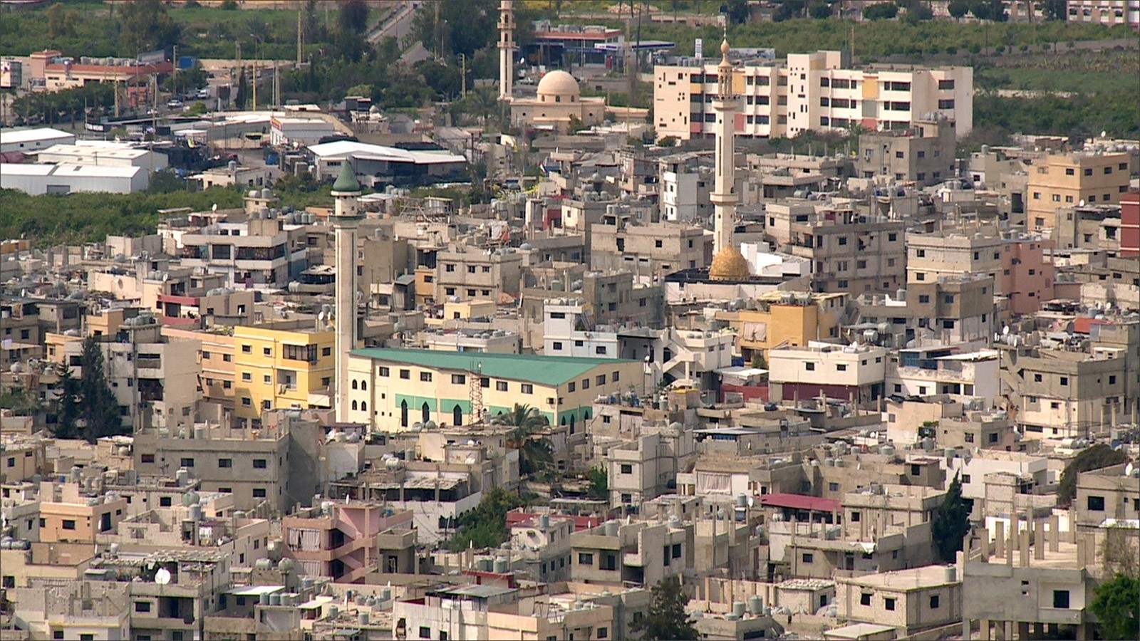 هدوء حذر في مخيّم عين الحلوة بعد اشتبكات ليلاً بين حركة فتح وناشطين اسلاميين  