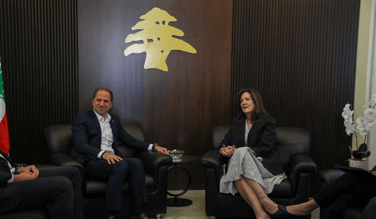 الجميّل التقى شيا: لتجريد المخيّمات من السلاح بالكامل وأن يدخل اليها الجيش اللبناني والدولة ويفرضا الأمن