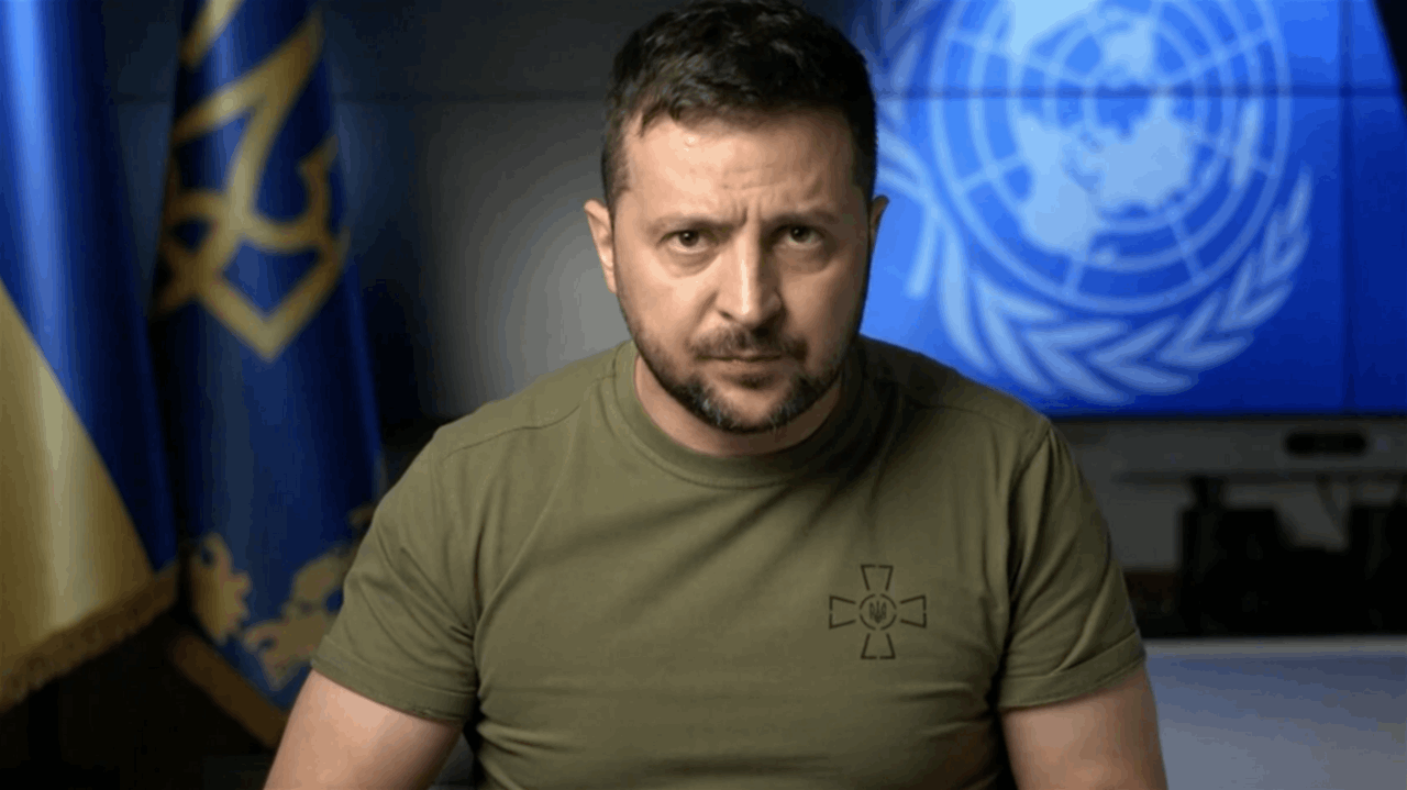زيلينسكي: لا نحصل على مساعدات كافية من الغرب لمحاربة روسيا 