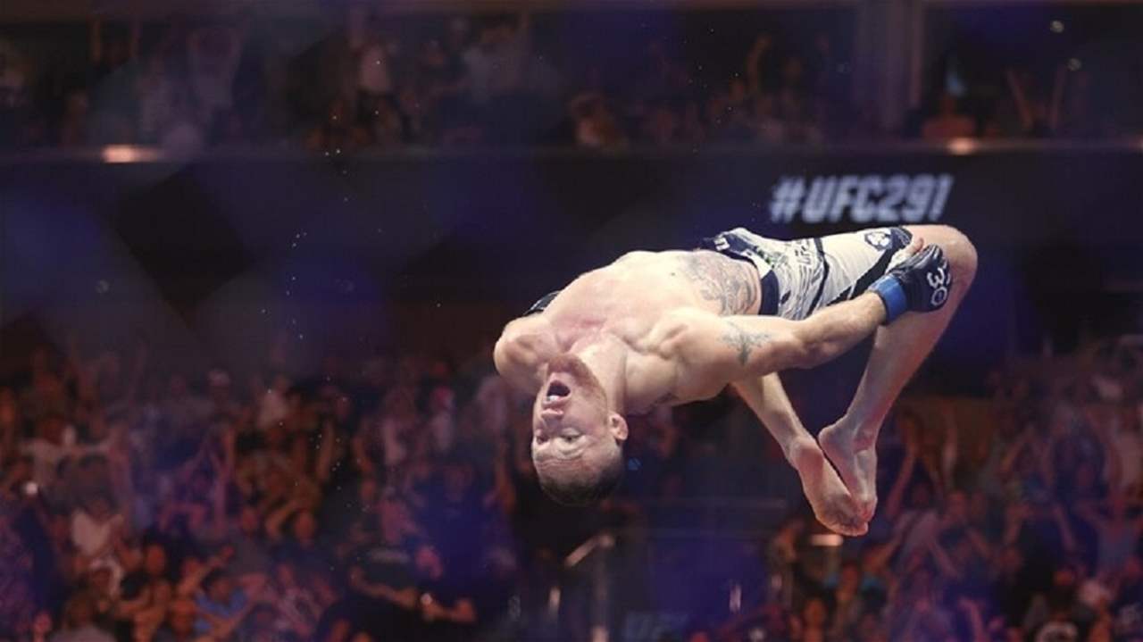 فيديو - غايتجي يُسقط بوارييه بالضربة القاضية الثأرية