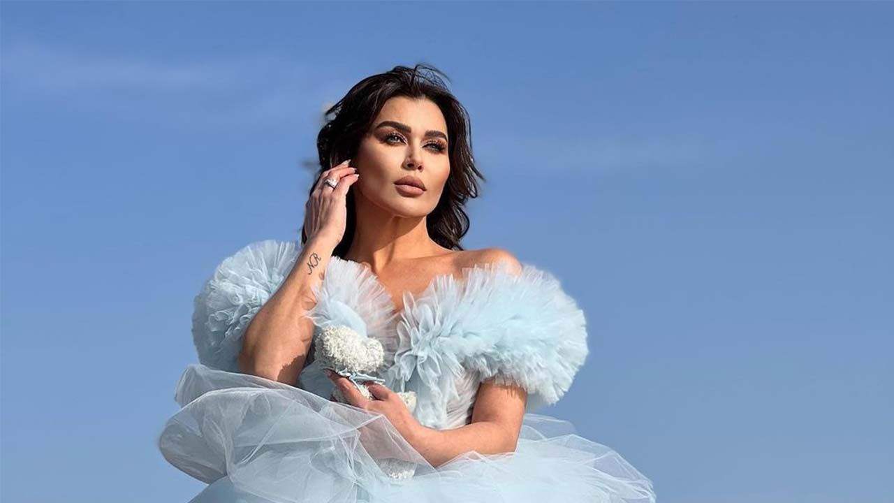 نادين الراسي تنشر صورة جديدة مع والديها وما قالته مؤثر