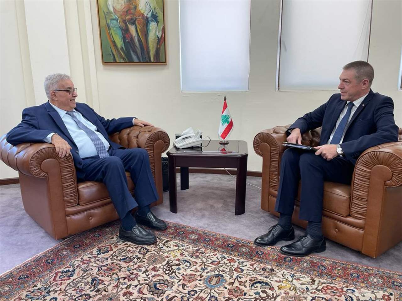 بوحبيب بحث ووزيرة خارجية جمهورية غانا في تطوير العلاقات وتسلم رسالة من نظيره الروماني لدعم المرشح بوكدان اوريسكو لانتخابات محكمة العدل الدولية